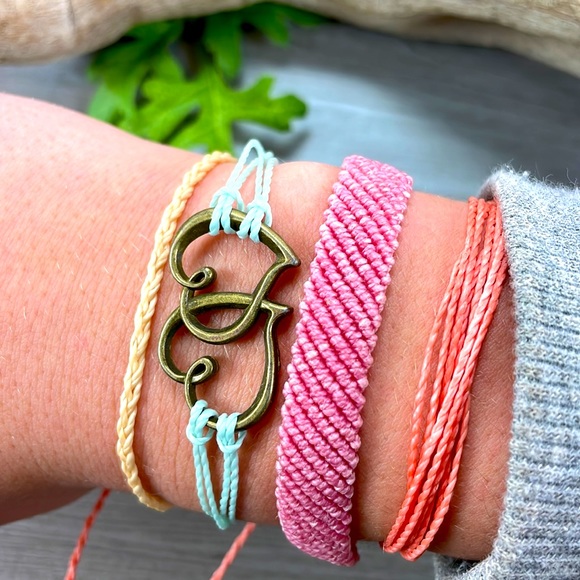 🔆Beautiful Heart Bracelet Set Pura Vida🔆 - Picture 3 of 7
